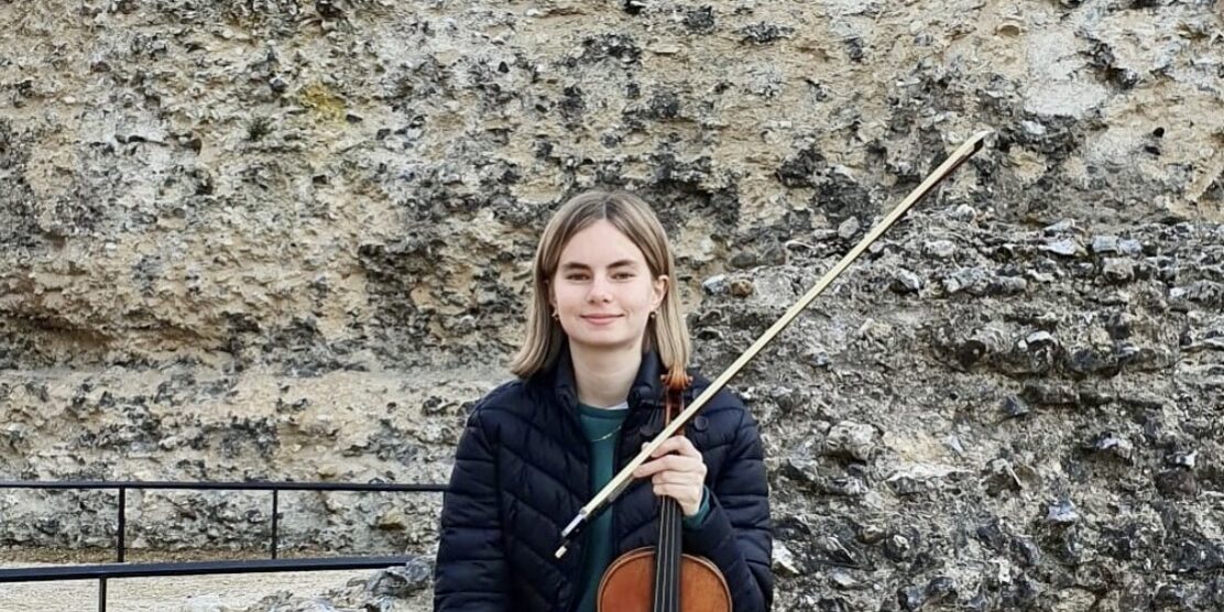 Tara-Spencer-Violin