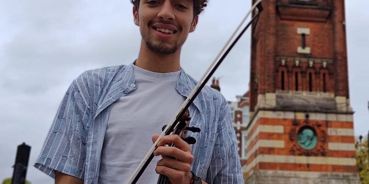 Zachary-Bacon-Darwin-Violin